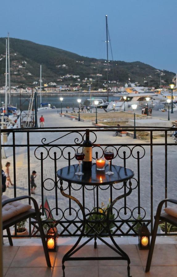 Faros Coastal Apartments Skopelos Town Bagian luar foto