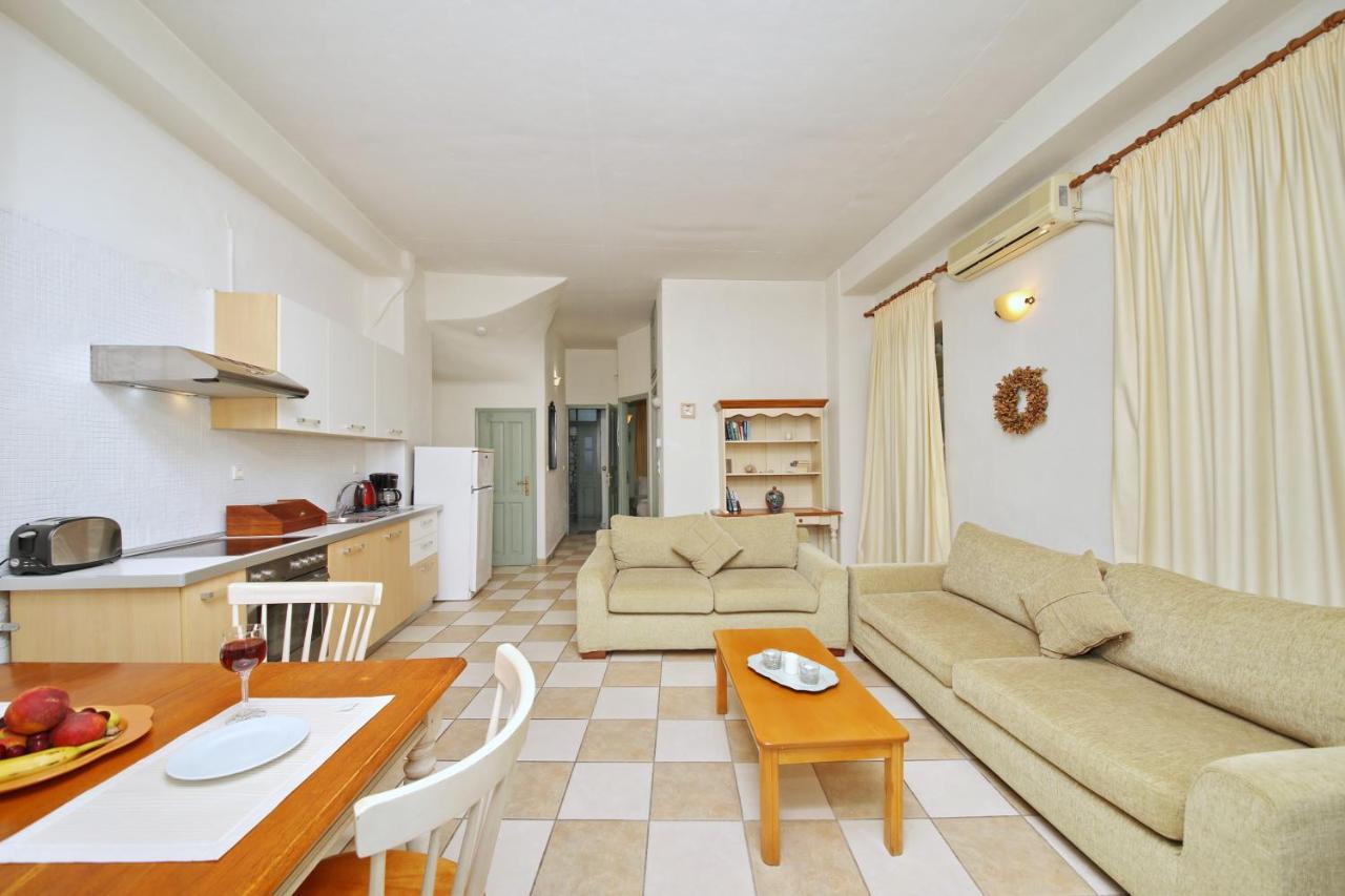 Faros Coastal Apartments Skopelos Town Bagian luar foto