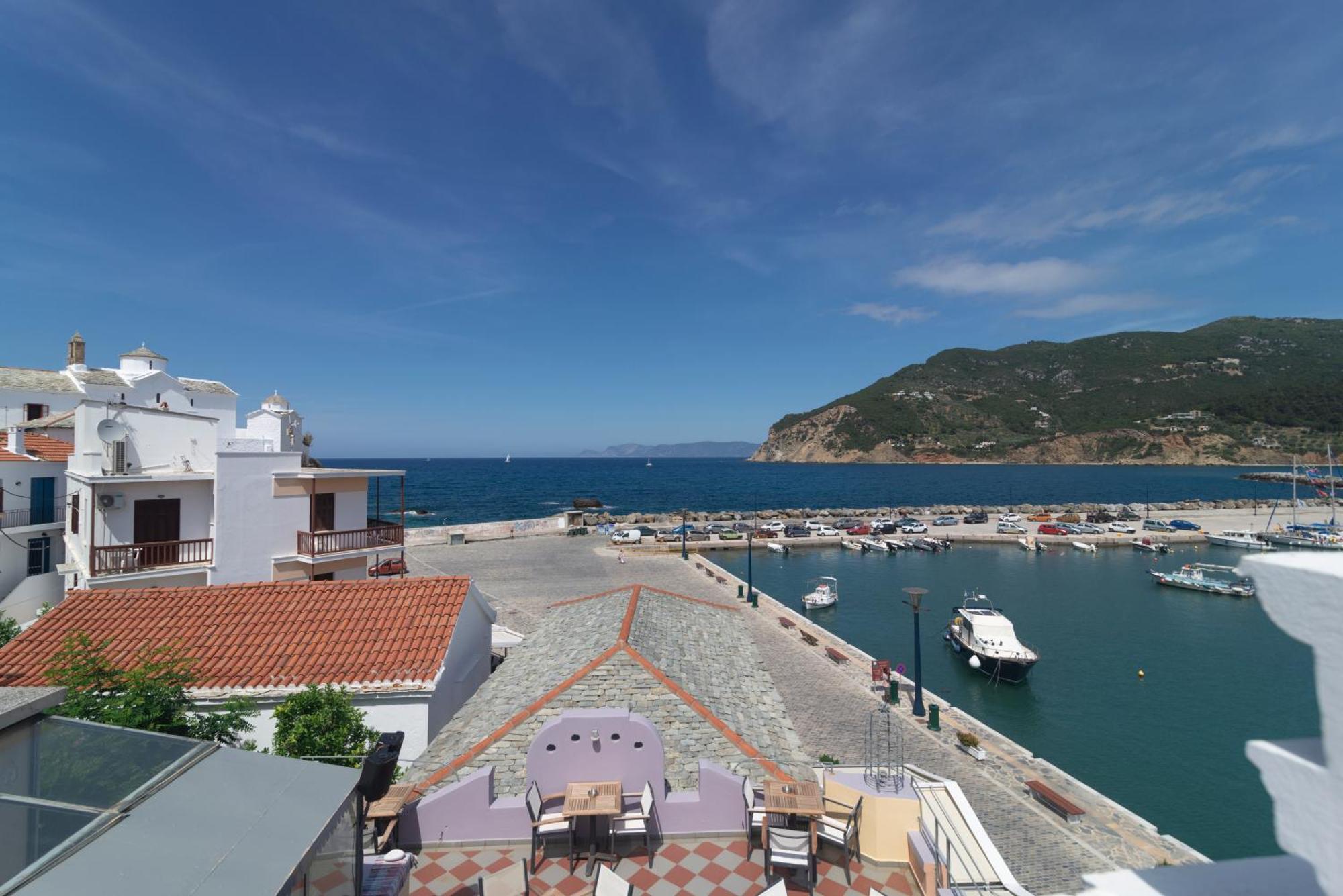 Faros Coastal Apartments Skopelos Town Bagian luar foto
