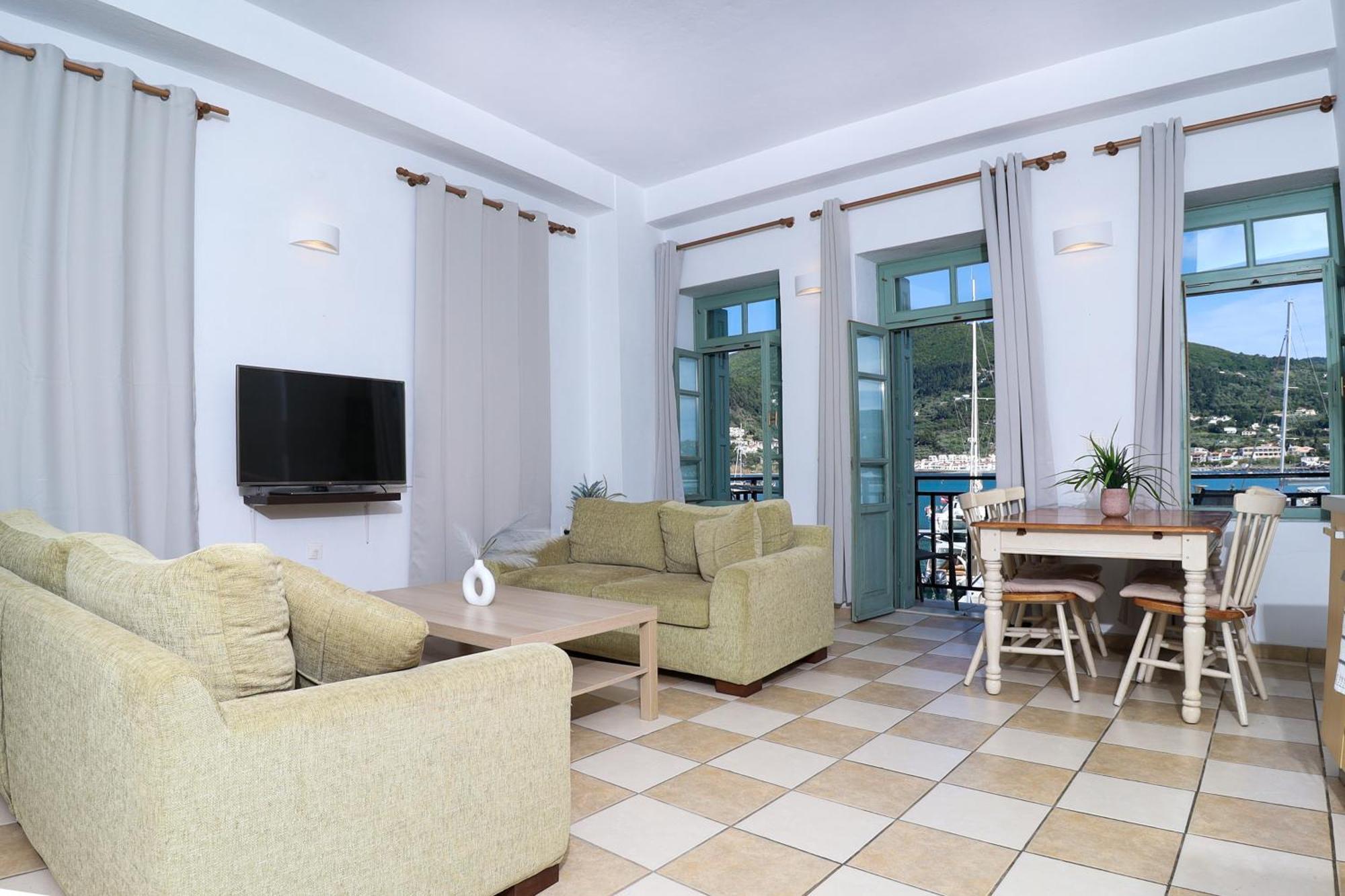 Faros Coastal Apartments Skopelos Town Bagian luar foto