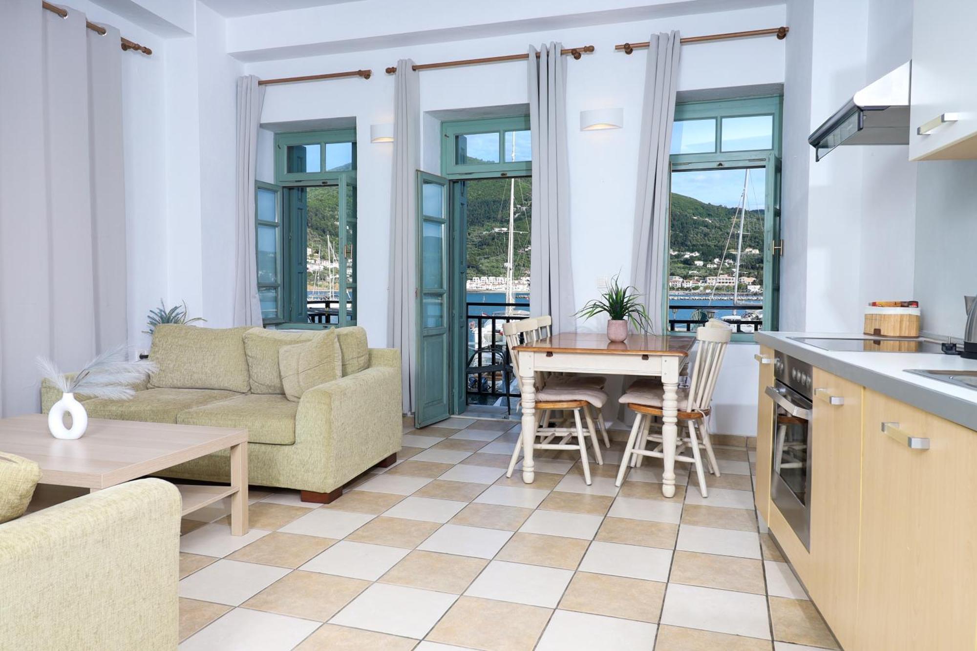 Faros Coastal Apartments Skopelos Town Bagian luar foto