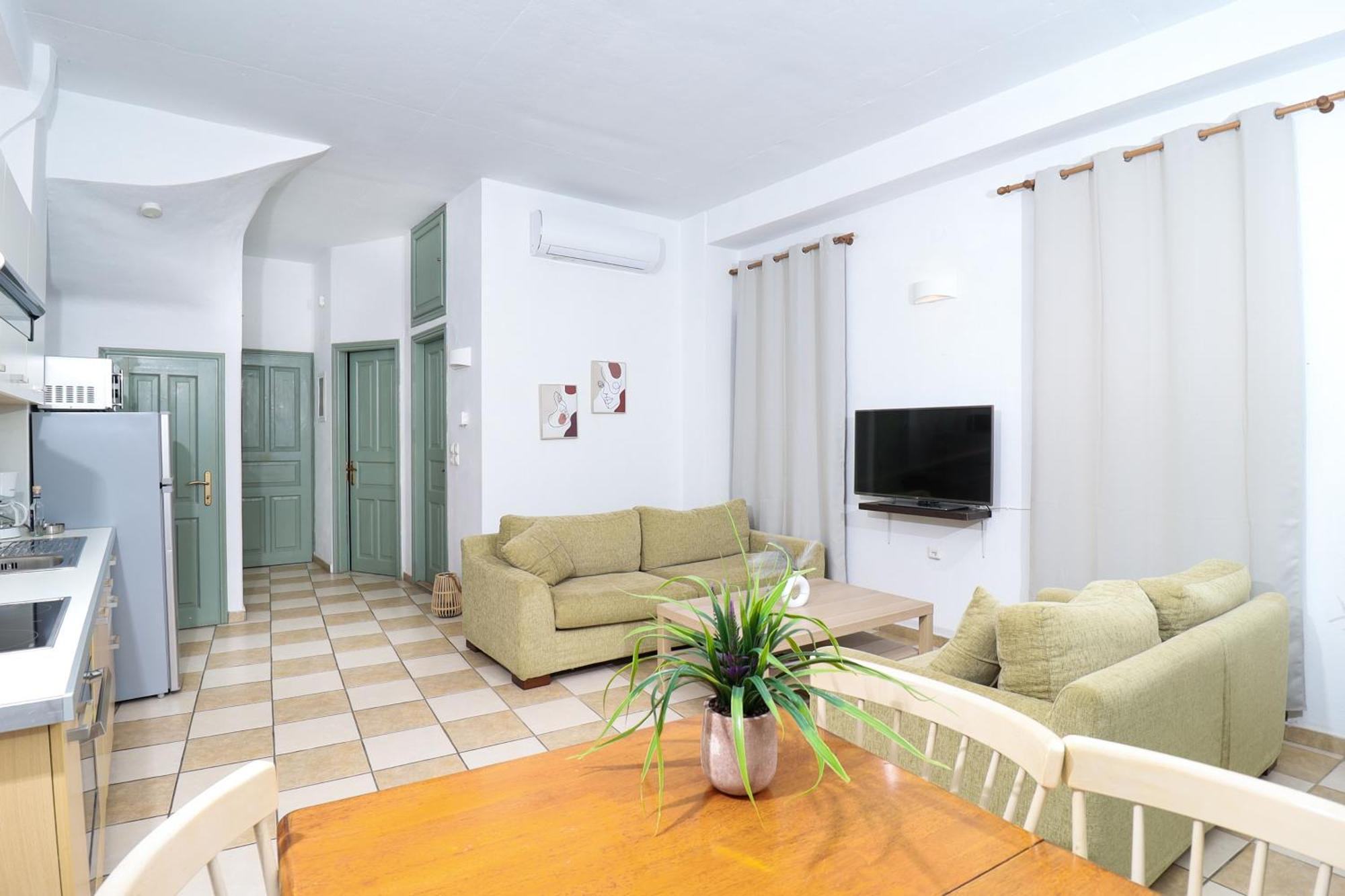 Faros Coastal Apartments Skopelos Town Bagian luar foto